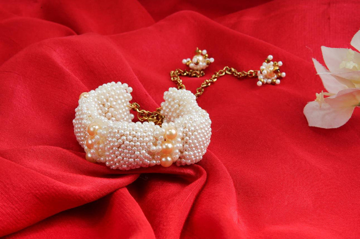 Choko Off-White Clear Crystal Beaded Bracelet - Handmade