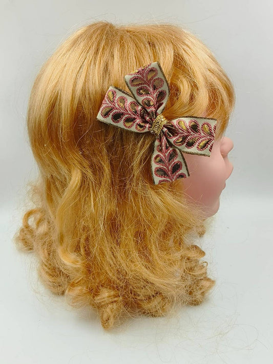 Choko - Kids Fabric Hairclips - Brocade and Zari Lace - Green, Gold & Red