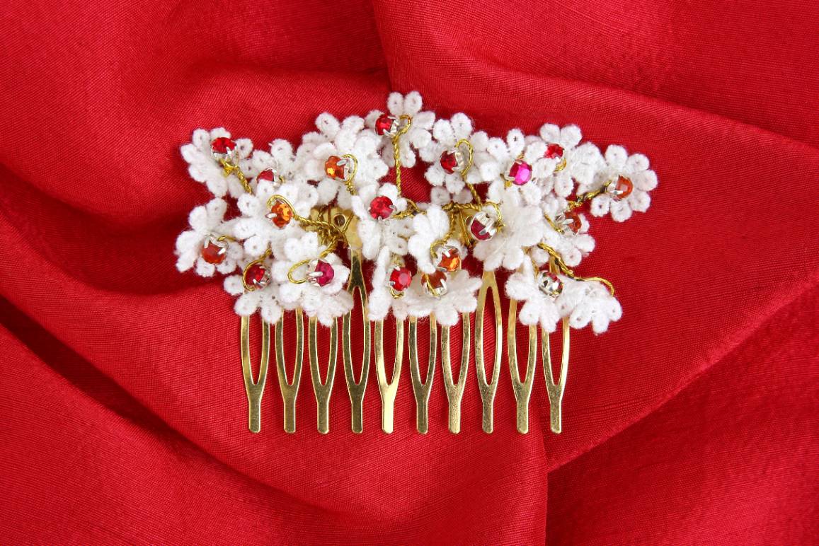 Choko White and Red Lace Crystal Hair Comb Clip OR Cream Lily Garden Hair Comb for Girls