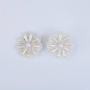 Choko Floral Pearl Hair Clip Set Hair Accessory with Delicate Pearl Flowers for Girls, 2 Pcs - White