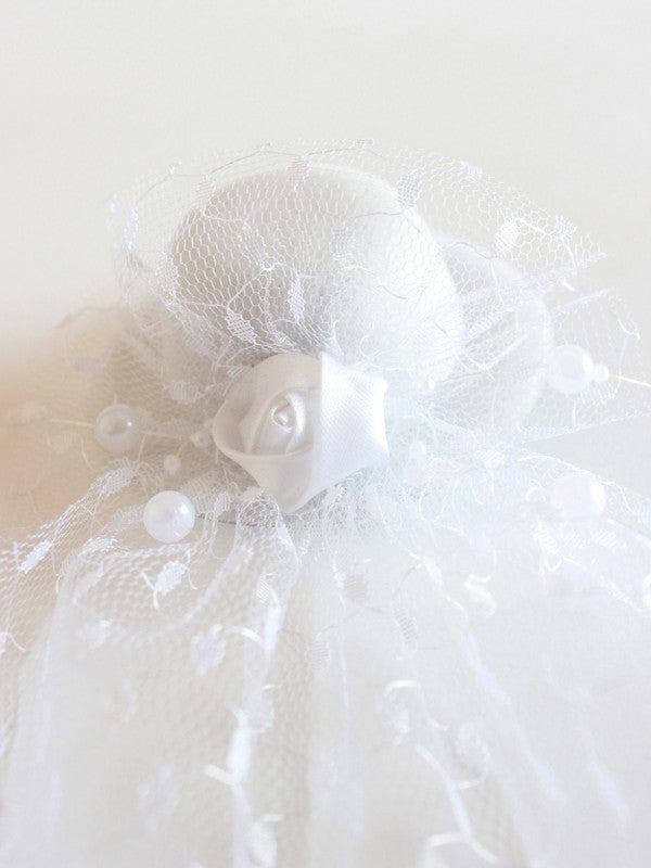 Choko Mini Hat Alligator Clip with Net and Rose Embellishment for Girls - White