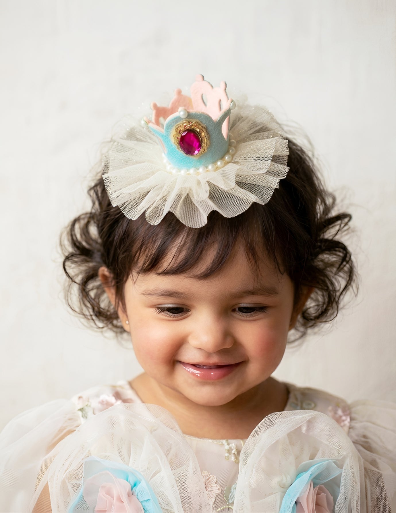 Choko Girls White Layered Netting Pattern Royalty Collection Secure Grip Crown Hair Clip