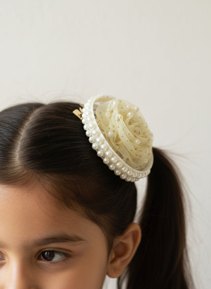 Choko Pearl and Gold Polka Dot Hairclip for Girls - Off White - Choko
