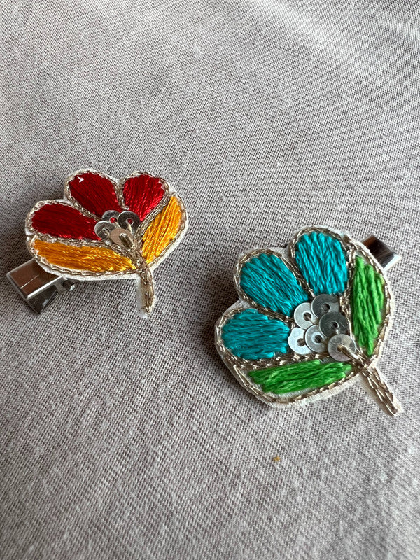 Choko Set of 2 - Peacock Feather Hair Clips for Girls - Green, Orange